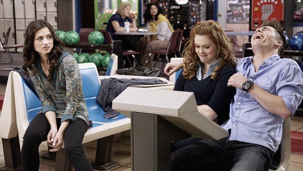 Crystal Reed Fotoğrafı