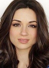 Crystal Reed fotoğrafı