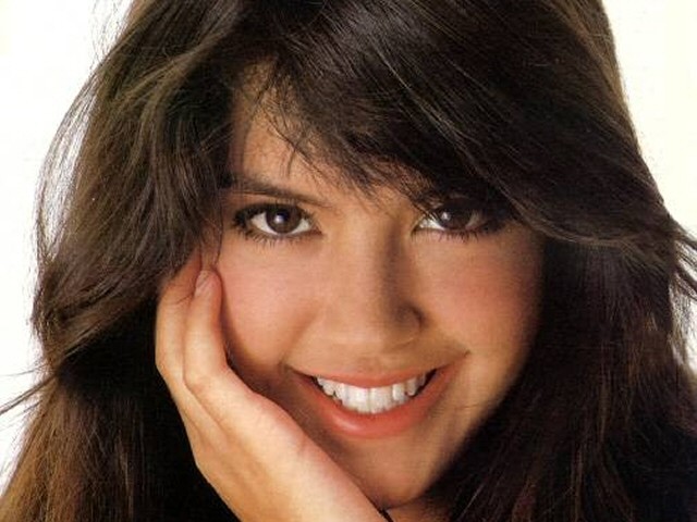 Phoebe Cates fotoğrafı