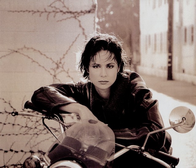 Catherine Bell Fotoğrafı