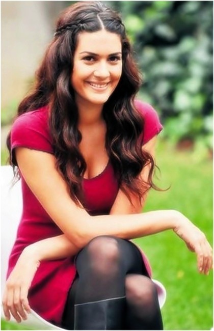 Bergüzar Korel Fotoğrafı