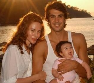 Demet Şener Fotoğrafı