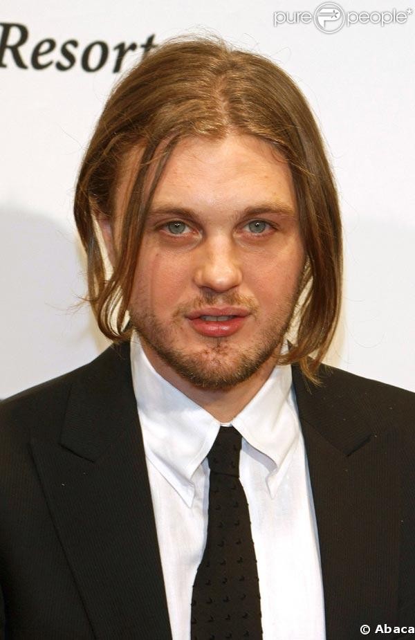 Michael Pitt Fotoğrafı