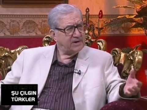 Turgut Özakman Fotoğrafı