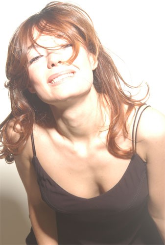 Özge Özder Fotoğrafı