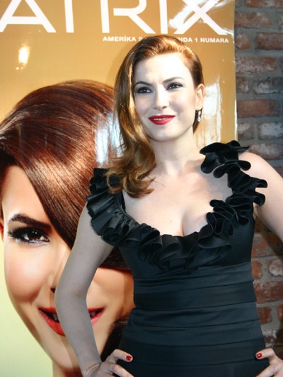 Şebnem Dönmez Fotoğrafı