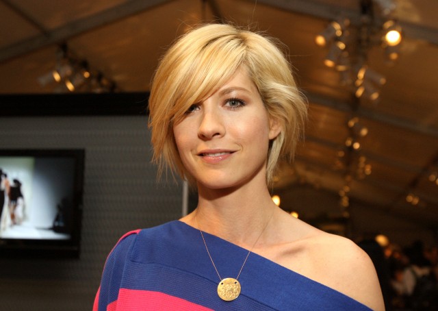 Jenna Elfman fotoğrafı