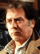 Freddie Jones fotoğrafı