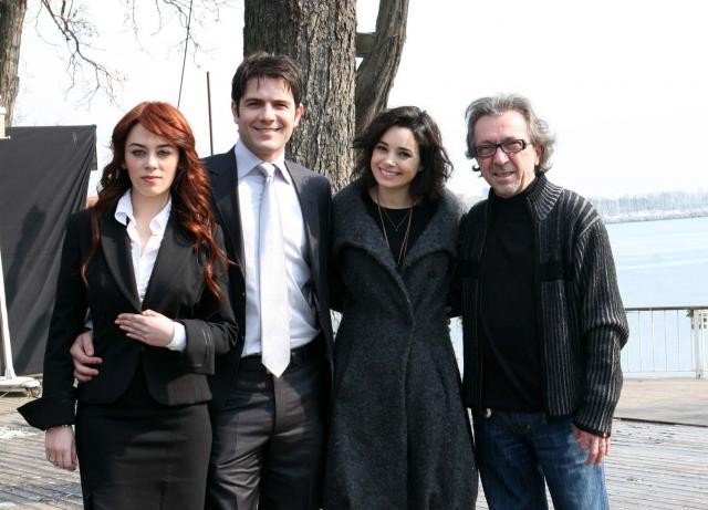 Demet Evgar Fotoğrafı