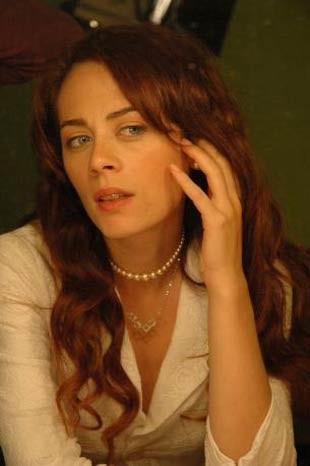 Demet Evgar Fotoğrafı