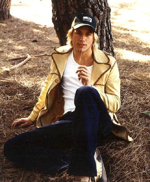 Charlie Hunnam Fotoğrafı