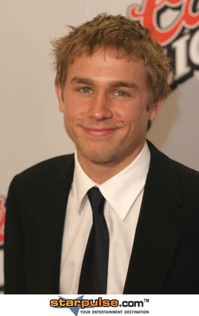 Charlie Hunnam Fotoğrafı