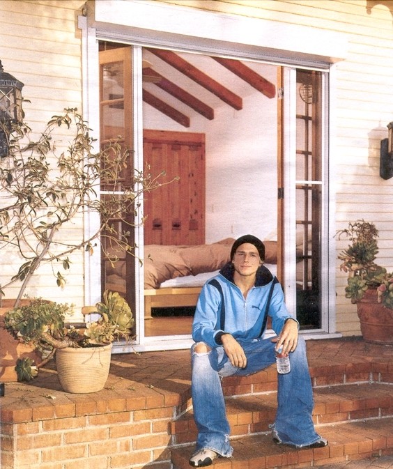 Charlie Hunnam Fotoğrafı