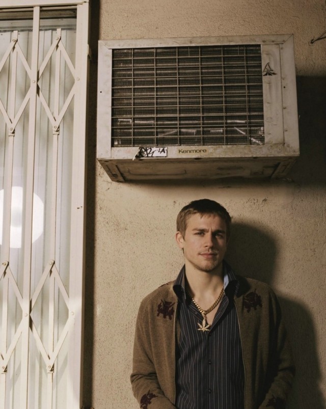 Charlie Hunnam Fotoğrafı