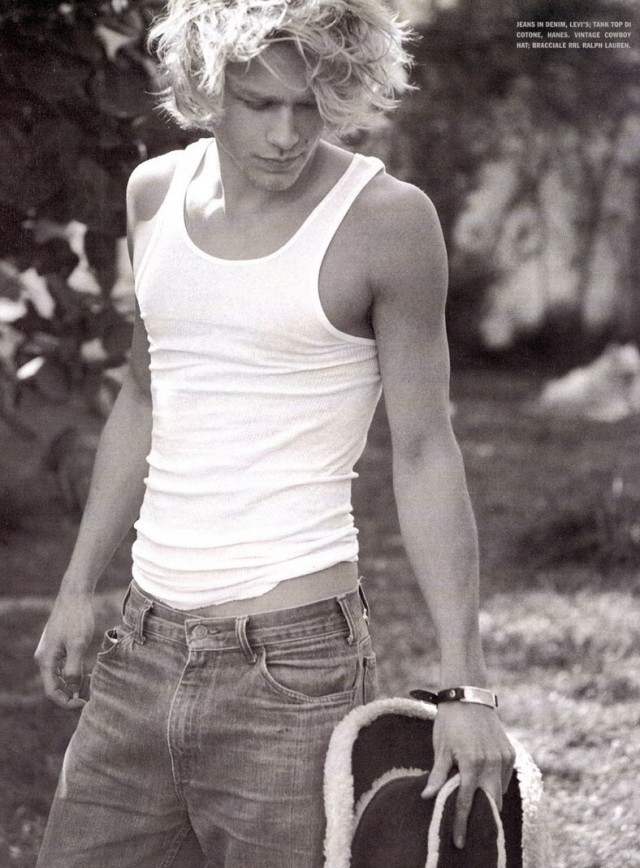 Charlie Hunnam Fotoğrafı