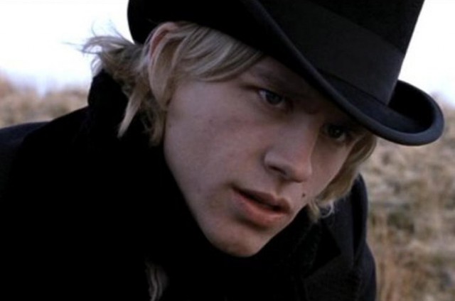 Charlie Hunnam Fotoğrafı