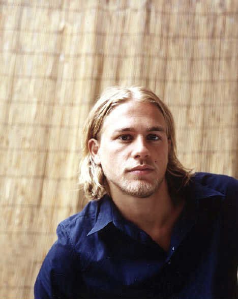 Charlie Hunnam Fotoğrafı