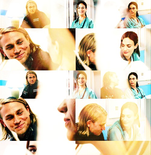 Charlie Hunnam Fotoğrafı