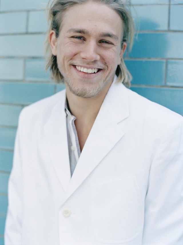 Charlie Hunnam Fotoğrafı