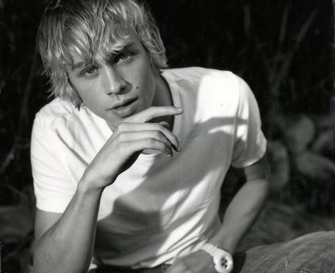 Charlie Hunnam Fotoğrafı