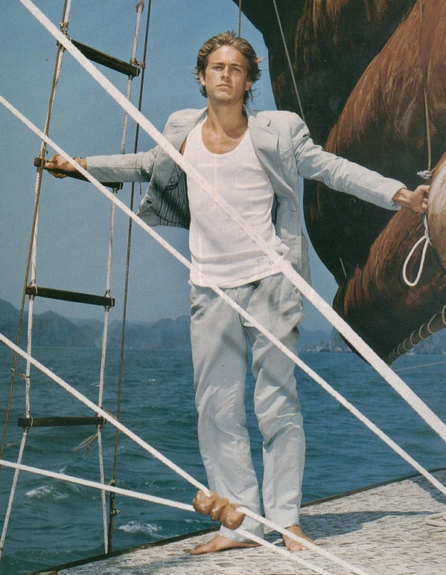 Charlie Hunnam Fotoğrafı