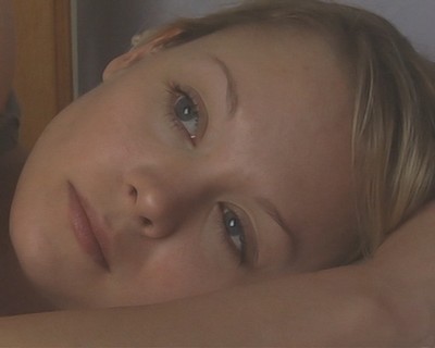 Alexandra Holden Fotoğrafı