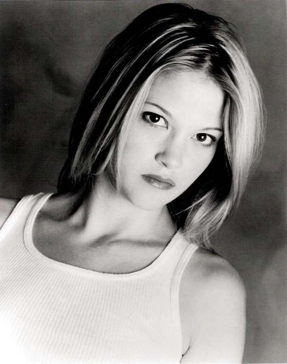 Nicki Aycox Fotoğrafı