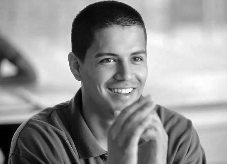 Jay Hernandez Fotoğrafı