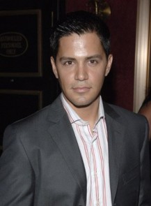 Jay Hernandez Fotoğrafı