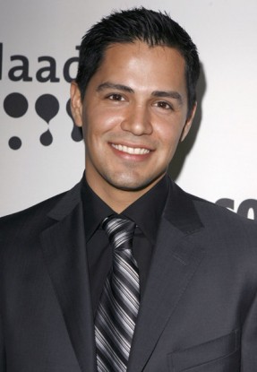 Jay Hernandez Fotoğrafı