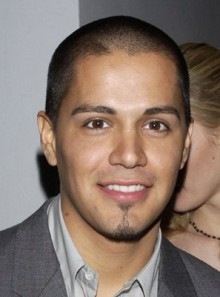 Jay Hernandez Fotoğrafı