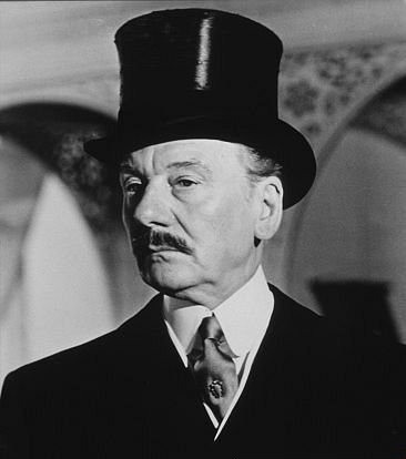 John Gielgud fotoğrafı