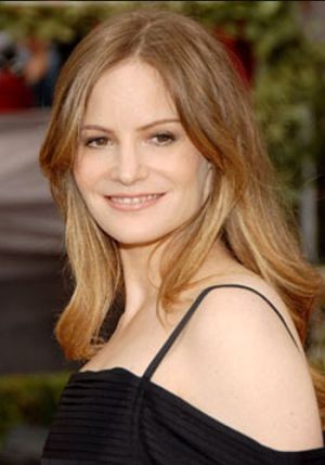 Jennifer Jason Leigh Fotoğrafı