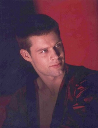 Matt Keeslar fotoğrafı