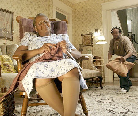 Irma P. Hall fotoğrafı