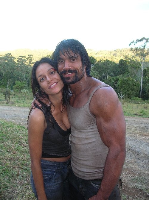 Manu Bennett Fotoğrafı