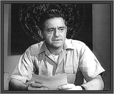 Edward Binns fotoğrafı