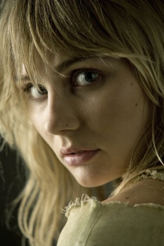 Clare Bowen fotoğrafı