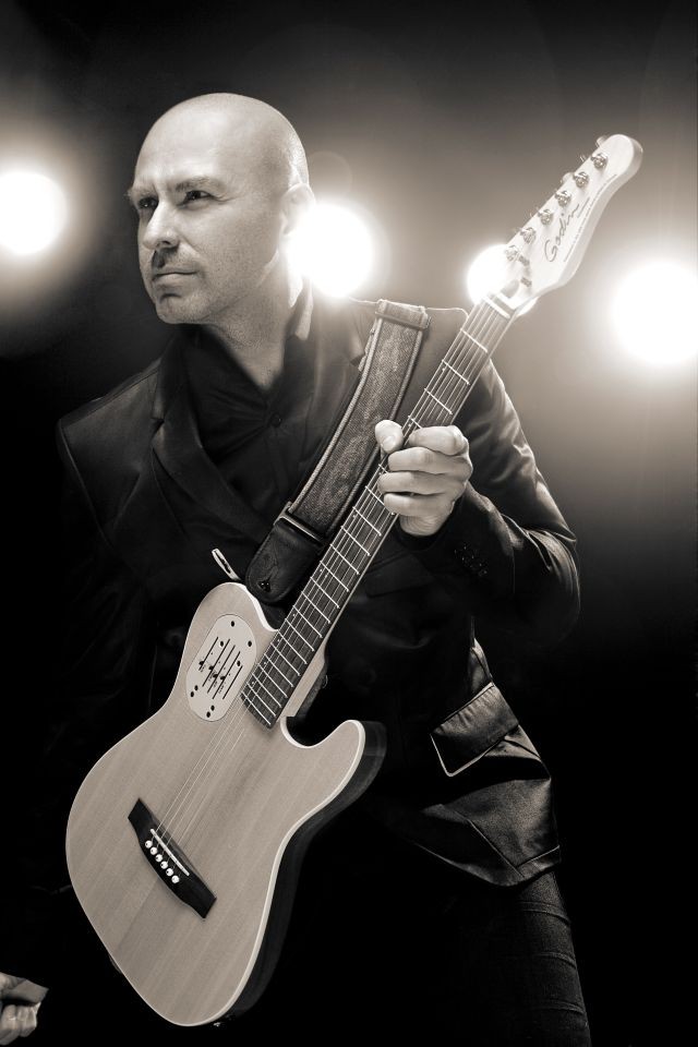 Demir Demirkan fotoğrafı