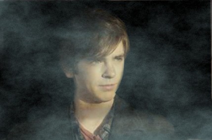 Freddie Highmore Fotoğrafı