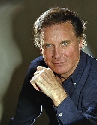 Cliff Robertson fotoğrafı