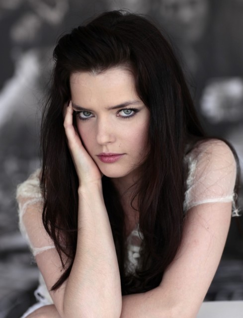 Roxane Mesquida Fotoğrafı