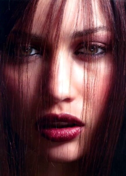 Olga Kurylenko Fotoğrafı