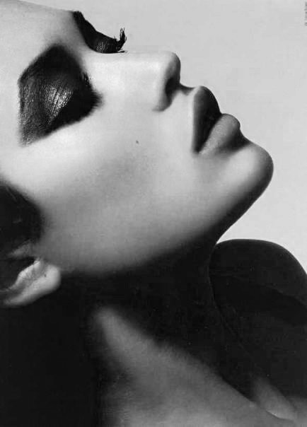 Olga Kurylenko Fotoğrafı