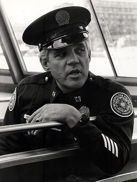 G.W. Bailey fotoğrafı