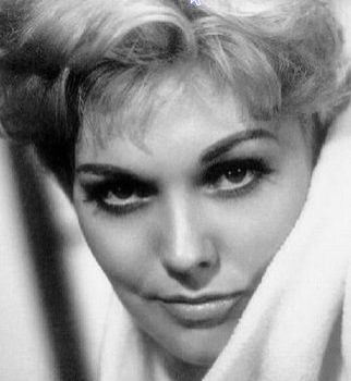 Kim Novak Fotoğrafı