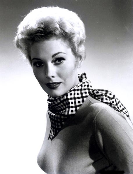 Kim Novak Fotoğrafı