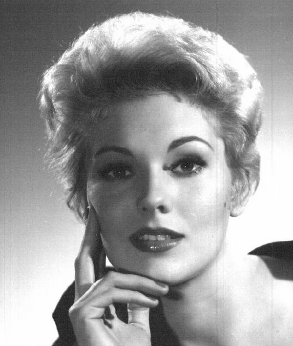 Kim Novak fotoğrafı