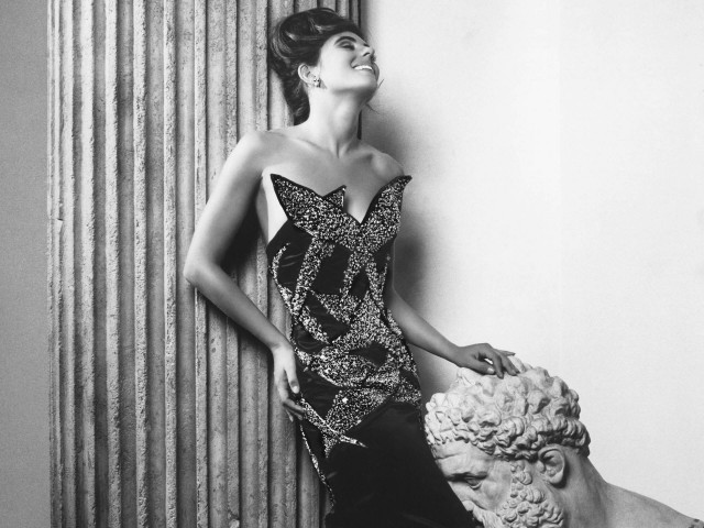 Elizabeth Hurley Fotoğrafı