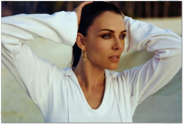 Elizabeth Hurley Fotoğrafı